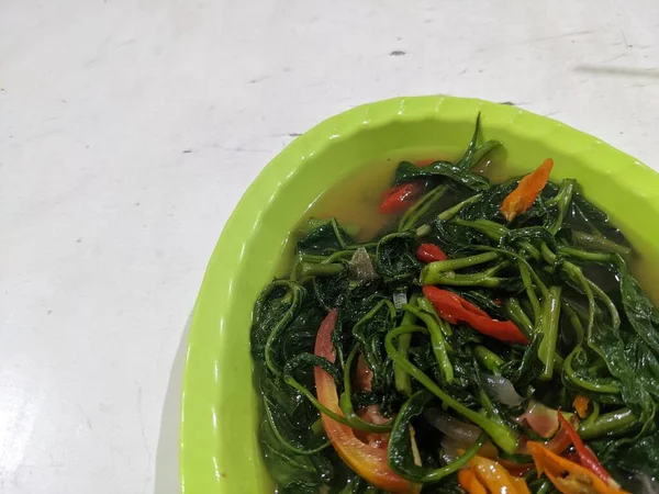 印度尼西亚东爪哇的传统蔬菜食品Tumis Kangkung 这张照片适用于日常膳食内容 媒体和食物背景 — 图库照片
