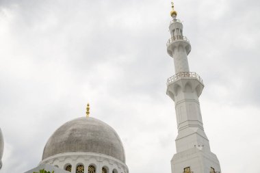 Solo Merkez 'deki en büyük cami Java Mescid Şeyh Zayed' dir. Fotoğraf Ramadhan posteri ve Müslüman içerik medyası için uygun.