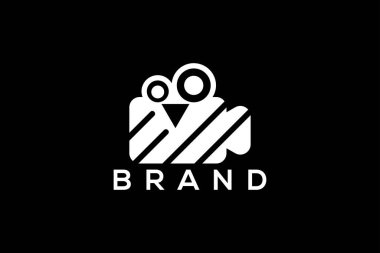 Moda ve asgari bilgi ve film ve televizyon prodüksiyon vektör logosu tasarımı