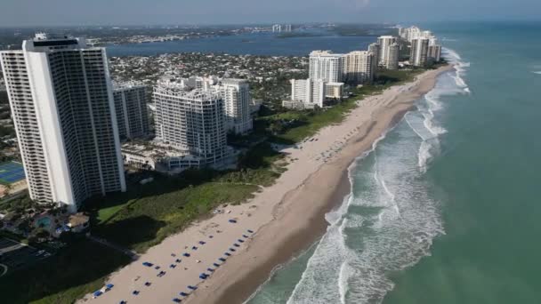 Aerial Drone Footage Captures Stunning Oceanfront Condos Florida Set Backdrop — Stock Video