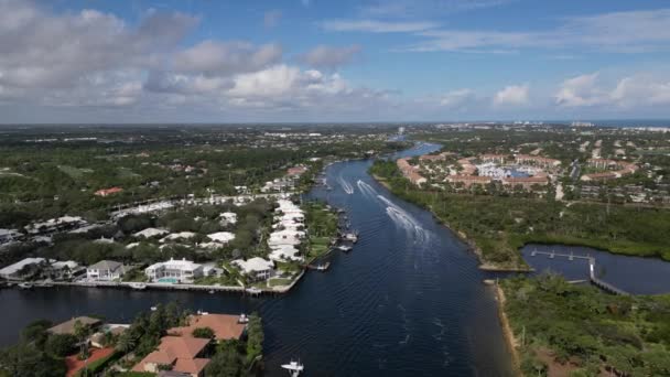 Aerial Drone Footage Offers Stunning View Property Located Florida Intracoastal — Stock video