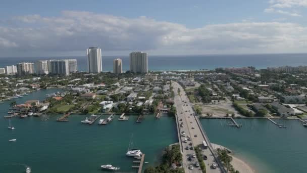 Aerial Drone Footage Offers Breathtaking View Property Situated Florida Intracoastal — Stock video