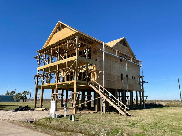 Galveston, Teksas 'ta inşaat halindeki sahil evi..