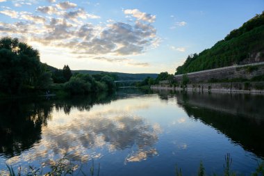 Hann 'daki Weser nakil noktası. Efendim. Etrafı Weser 'la çevrili..