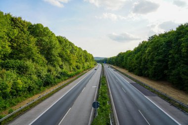 Bir köprüden A43 görüntüsü.