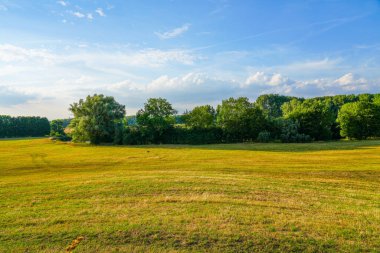 Oberwerrieser Mersch doğa rezervi Hamm yakınlarında. Lippe yakınlarındaki manzara.