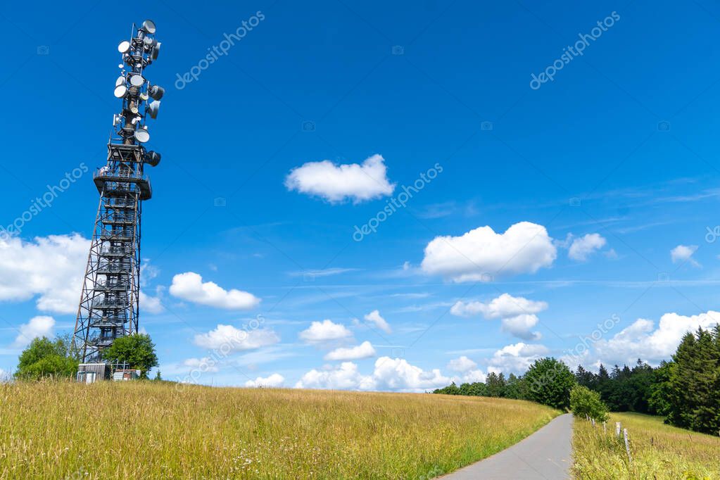 Torre de observación en Schomberg Wildewiese en Sauerland. Torre
