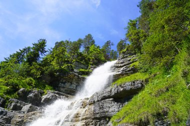 Tyrol, Avusturya 'da Haselgehr şelalesi.