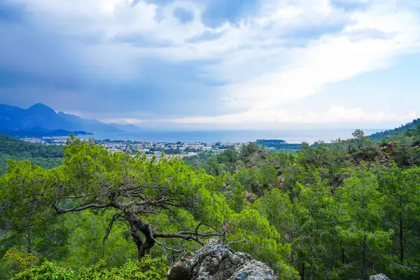 Άποψη Του Kemer Και Των Βουνών Taurus Τοπίο Στην Τουρκία — Φωτογραφία Αρχείου