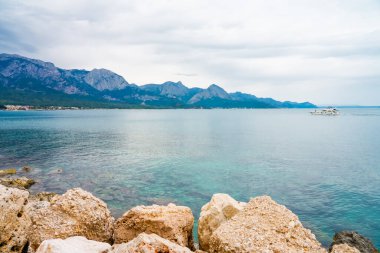 Kemer yakınlarında Akdeniz. Türkiye 'de manzara.