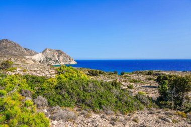 Yunanistan 'ın Kos adasındaki bir dağdan manzara ve Akdeniz manzarası.
