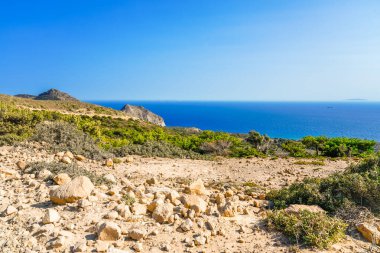 Yunanistan 'ın Kos adasındaki bir dağdan manzara ve Akdeniz manzarası.