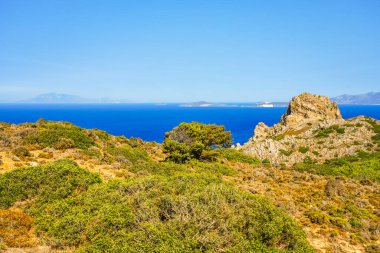 Yunanistan 'ın Kos adasındaki bir dağdan manzara ve Akdeniz manzarası.