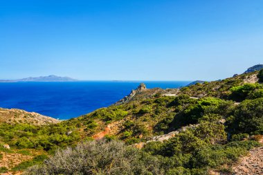 Yunanistan 'ın Kos adasındaki bir dağdan manzara ve Akdeniz manzarası.