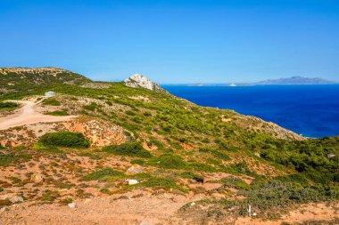 Yunanistan 'ın Kos adasındaki bir dağdan manzara ve Akdeniz manzarası.