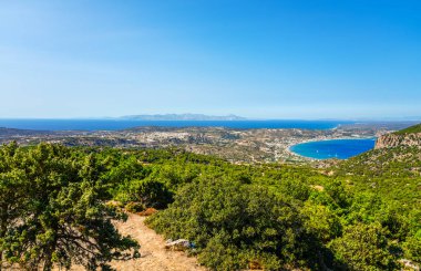 Yunanistan 'ın Kos adasındaki bir dağdan manzara ve Akdeniz manzarası.