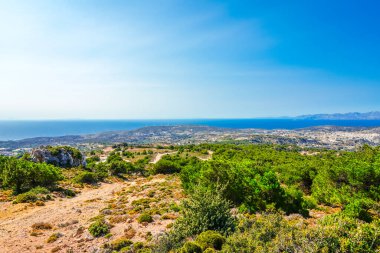 Yunanistan 'ın Kos adasındaki bir dağdan manzara ve Akdeniz manzarası.
