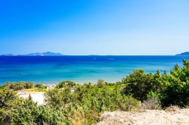 Yunanistan 'ın Kos adasındaki bir dağdan manzara ve Akdeniz manzarası.