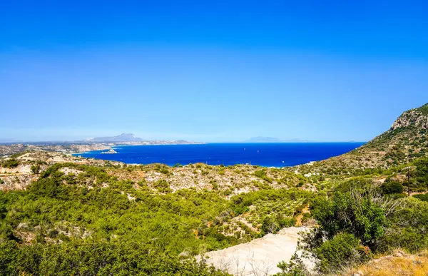 Yunanistan 'ın Kos adasındaki bir dağdan manzara ve Akdeniz manzarası.