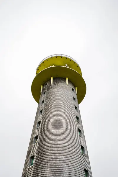 黑森林中的Feldbergsteig上的Feldberg塔视图 — 图库照片