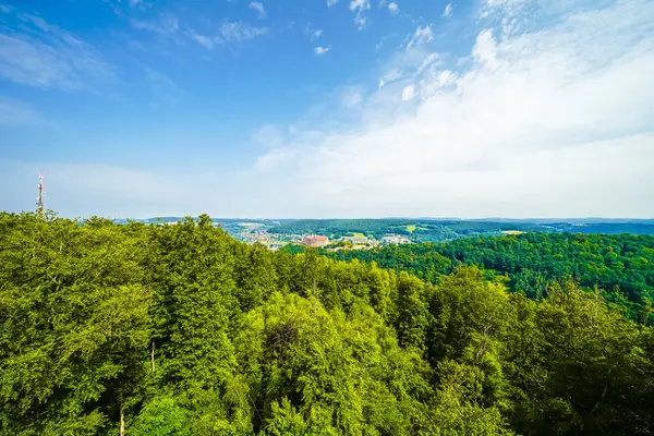 Kulmbach yakınlarındaki Rehberg 'den yeşil manzaranın görüntüsü.