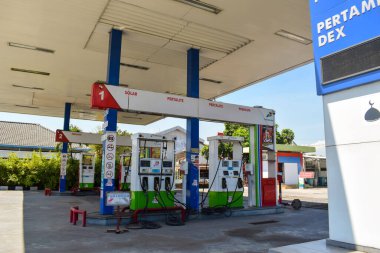 Pasuruan, 12 January 2023 - Pertamina gas stations are no longer in use. Pertamina refueling station building. PERTAMINA, largest producer and exporter of Liquefied Natural Gas (LNG).