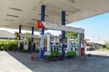 Pasuruan, 12 January 2023 - Pertamina gas stations are no longer in use. Pertamina refueling station building. PERTAMINA, largest producer and exporter of Liquefied Natural Gas (LNG).
