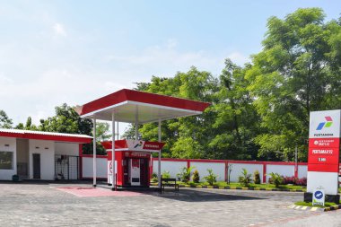Bangil, 9 January 2023 - Mini gas station, The gas station is owned by Pertamina, an Indonesian state-owned oil company.