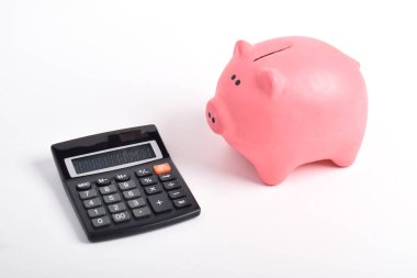 Servet ve hesap makinesi. Beyaz arka plan üzerinde izole