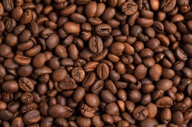 Kavrulmuş Robusta Kahve çekirdeklerine yakın çekim