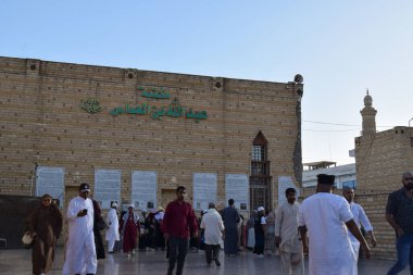 Taif, Suudi Arabistan - 31 Mart 2025: Abdullah Bin Abbas Camii, Hac ve Umrah hacıların mekânlarından biri olan camiye açılan kapıdır..