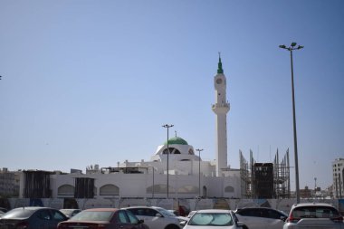 Medine, Suudi Arabistan - 3 Mart 2025: Bilal Camii Suudi Arabistan 'ın Medine kentinde bulunan tarihi bir camidir.