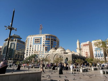 Medine, Suudi Arabistan - 1 Mart 2025: Ghamah Camii, Suudi Arabistan 'ın Medine kentindeki ünlü tarihi camilerden biridir.