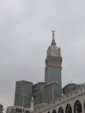 Makkah, Suudi Arabistan - 6 Mart 2025: Abraj Al Yem, Kraliyet Saat Kulesi Makkah