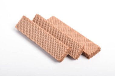 Beyaz arkaplanda izole çikolatalı gofretler