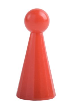 Kırmızı tahta oyunu piyonu beyaz arkaplanda izole edildi