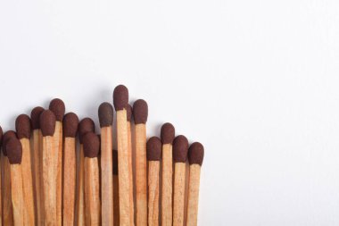 Tahta eşleşme beyaz arkaplan, boşluk metni üzerinde izole