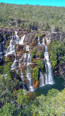 Chapada dos Veadeiros, Goias, Brezilya 'da güzel çağlayan şelale.