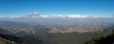 Vale do Paraiba Vadisi, Sao Paulo, Brezilya 'daki Taubate şehrinin hava manzarası.