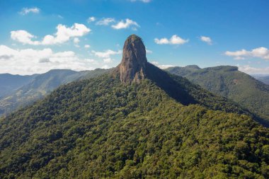 Sao Bento do Sapucai, Sao Paulo Eyaleti, Brezilya 'daki dev Pedra do Bau kaya oluşumu..