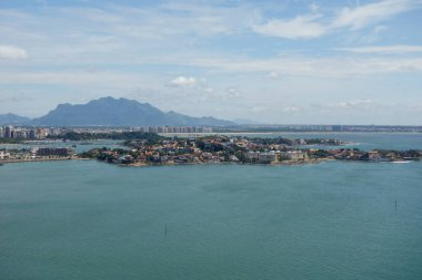 Vitoria şehir ve körfezinin panoramik havası. Espirito Santo, Brezilya. Ölçekleme.