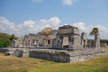 Tulum arkeolojik alanı mahvediyor. Riviera Maya, Meksika 'daki Antik Maya Harabeleri.