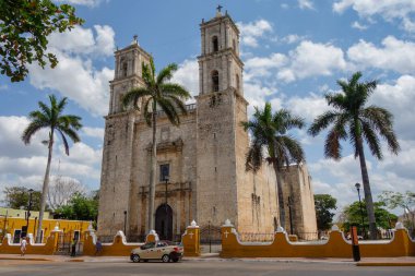 Valladolid, Meksika: şehrin merkez meydanı manzarası.