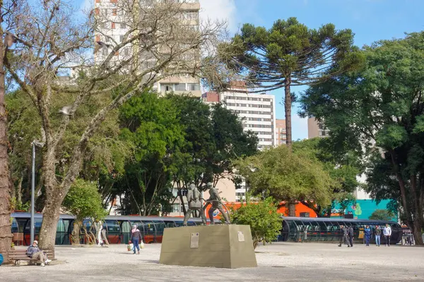 Curitiba, Brezilya: Rui Barbosa Plaza, tarihi şehir merkezi.