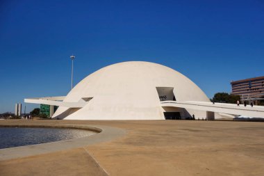 Brasilia, Brezilya - 22 Haziran 2024: Cumhuriyet Ulusal Müzesi ve Çeşme.