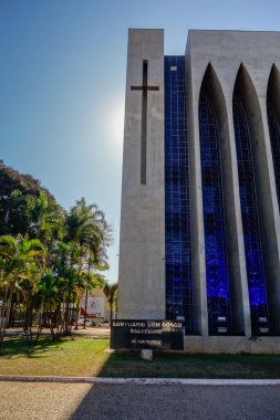 Brasilia, Brezilya - 22 Temmuz 2024: Santuario Sao Joao Bosco, ya da Sanctuary of Saint John Bosco, dış görüş.