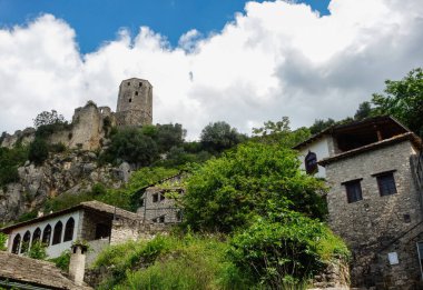 Pocitelj yerleşimi, Bosna-Hersek 'in güneyindeki Capljina' nın tarihi köyü, Avrupa.