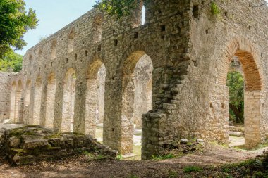 Butrint arkeoloji sahası, antik Yunan polisi ve daha sonra Arnavutluk 'un Ksamil kentinde Roma kenti. Unesco Dünya Mirası Sitesi.