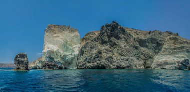 Santorini 'nin beyaz sahil manzarası. Yüksek kalite fotoğraf