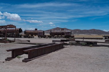 Bolivya altiplanosundaki tren mezarlığı. Yüksek kalite fotoğraf